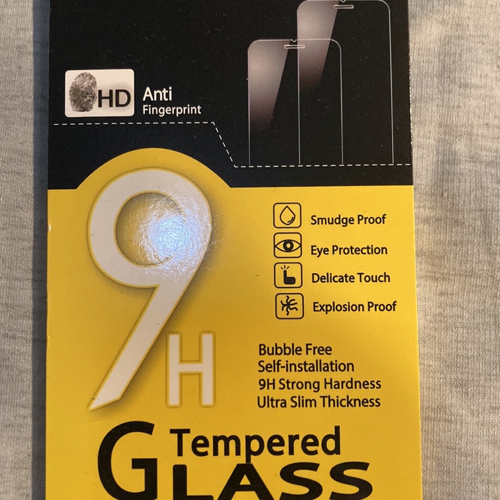 Tempered Glass Screen Protector for Smartphones - Black and Yellow